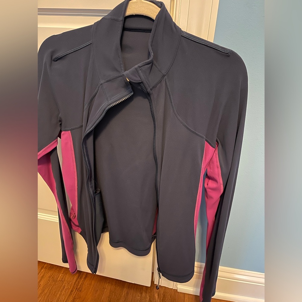 Lululemon women’s jacket